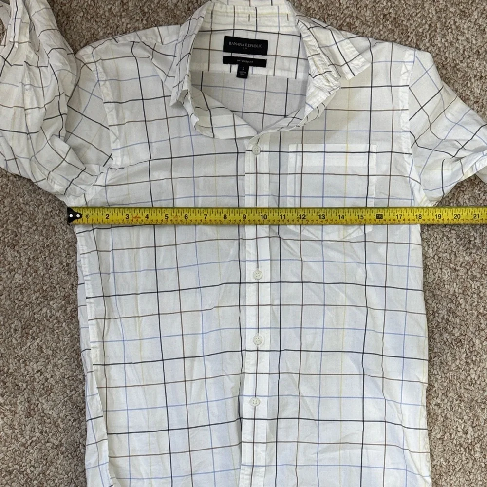 Banana Republic Pattern Casual Button Down Shirt